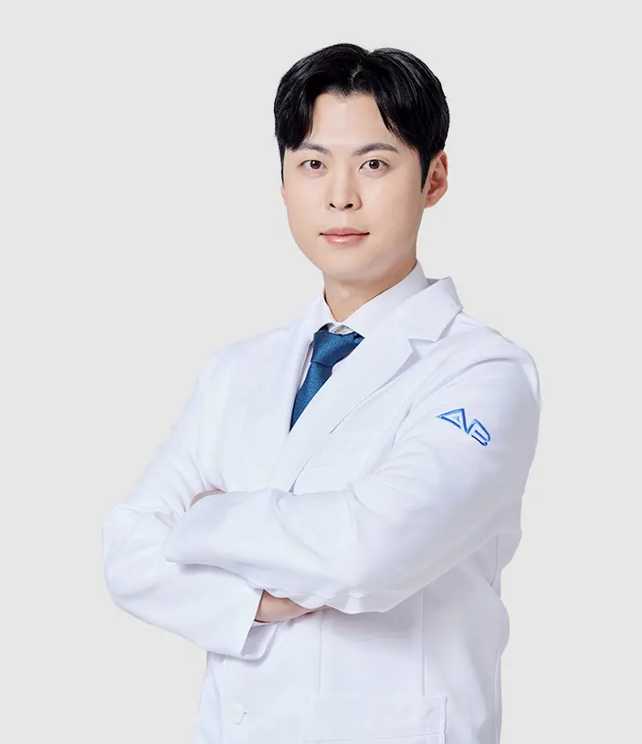 Han Man-Woong, plastic surgeon at AB Plastic Surgery