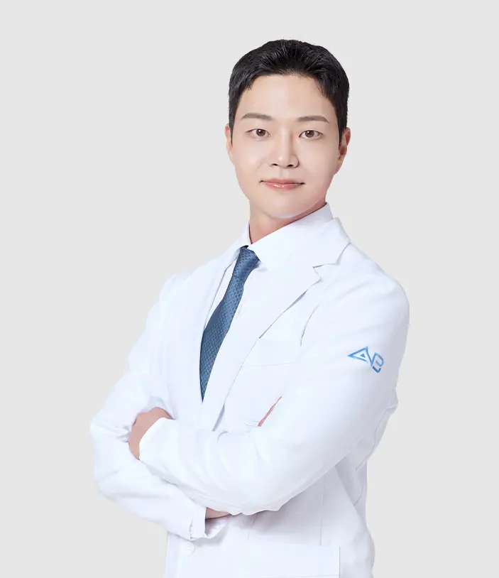 Son Ji-Hwan, plastic surgeon at AB Plastic Surgery