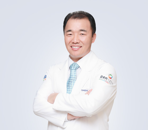 Dr. Osub Koo headshot