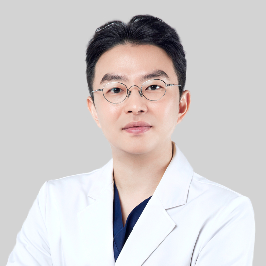 Dr. Lim Yoon Min headshot