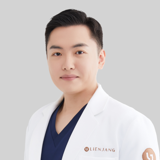 Dr. Min Jae Young headshot