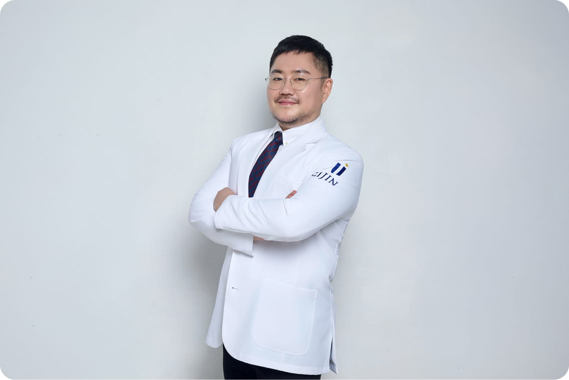 Sangyoon Sung, MD headshot